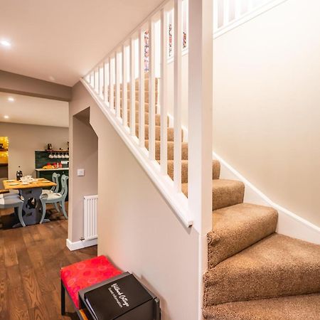 Luxury Cottage With Mountain View'S Cononbridge Exterior photo
