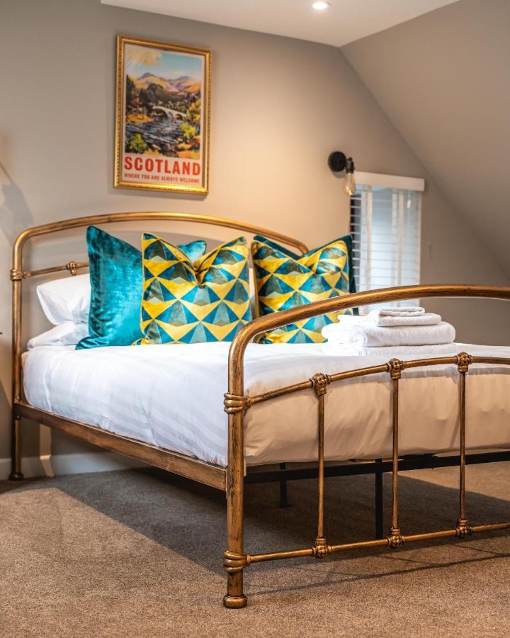 Luxury Cottage With Mountain View'S Cononbridge Exterior photo
